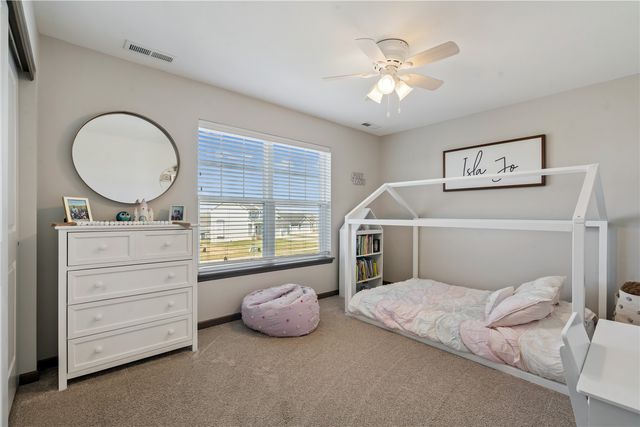 1903 Wycliffe Court SW, Cedar Rapids, IA 52404