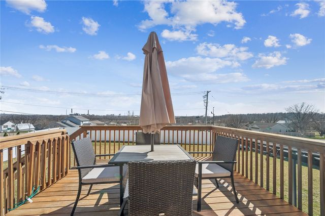 1903 Wycliffe Court SW, Cedar Rapids, IA 52404