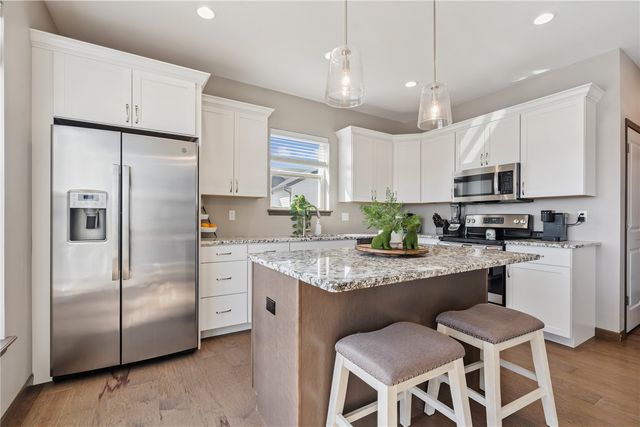 1903 Wycliffe Court SW, Cedar Rapids, IA 52404