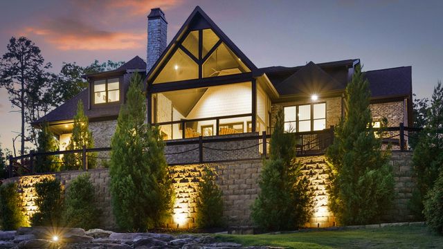 8008 Mountain Laurel Trail, Signal Mountain, TN 37377