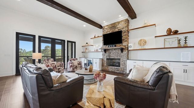 8008 Mountain Laurel Trail, Signal Mountain, TN 37377