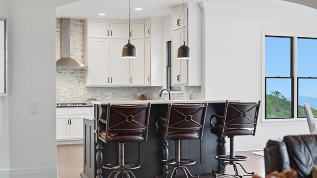 8008 Mountain Laurel Trail, Signal Mountain, TN 37377
