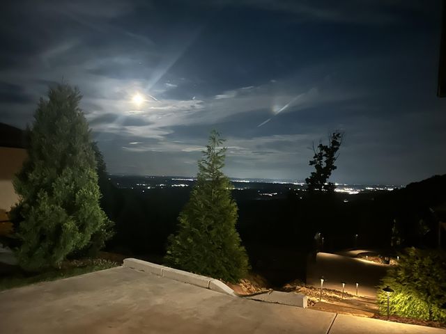 8008 Mountain Laurel Trail, Signal Mountain, TN 37377