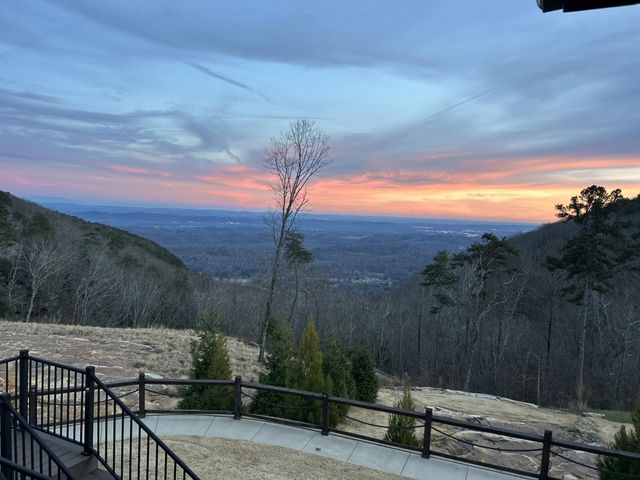 8008 Mountain Laurel Trail, Signal Mountain, TN 37377