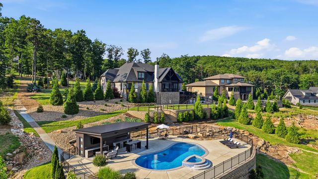 8008 Mountain Laurel Trail, Signal Mountain, TN 37377