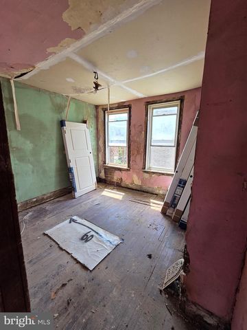 5026 BROWN ST, Philadelphia, PA 19139