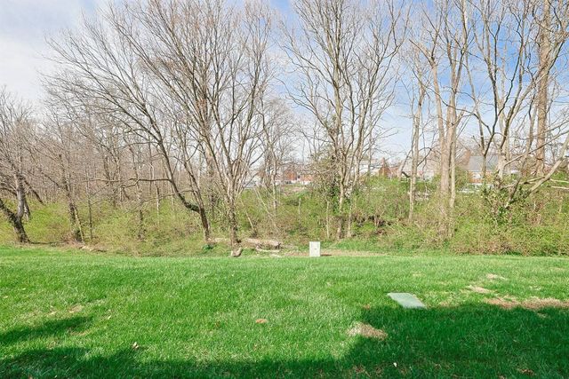 166 Steeleway Farm Court, Crestview Hills, KY 41017