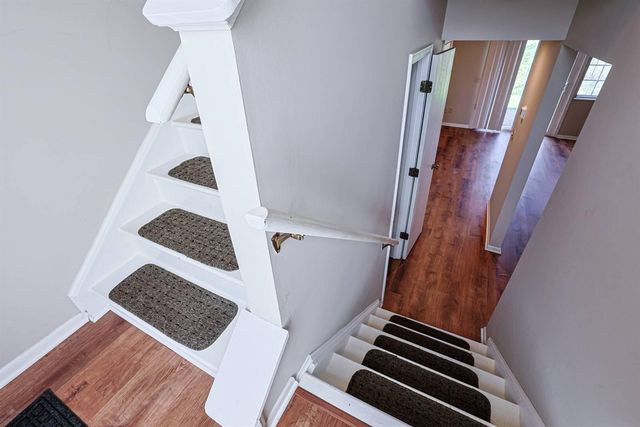 166 Steeleway Farm Court, Crestview Hills, KY 41017