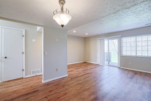 166 Steeleway Farm Court, Crestview Hills, KY 41017