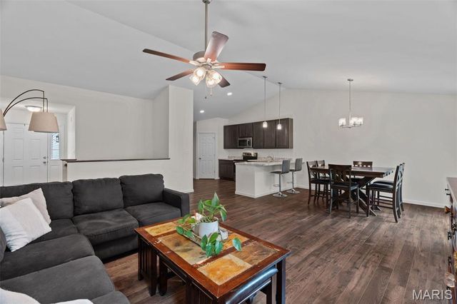 534 Leather Reins Drive, Wentzville, MO 63385