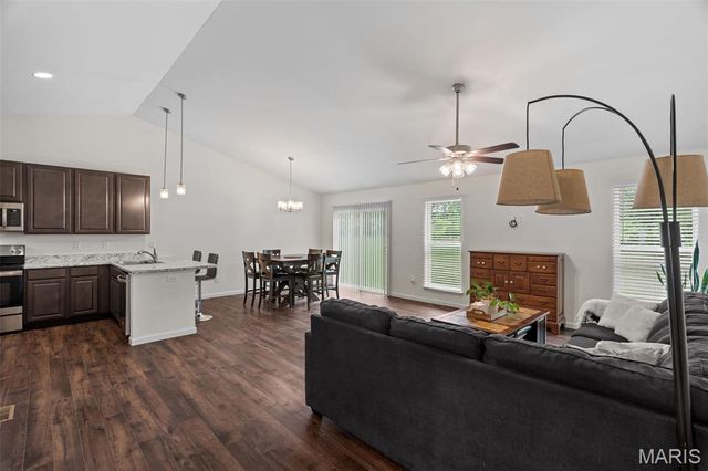 534 Leather Reins Drive, Wentzville, MO 63385
