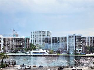 3505 S Ocean Drive 705, Hollywood, FL 33019