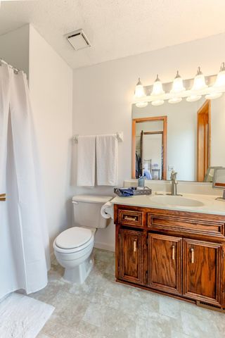 801 Gramsey Place, Burnsville, MN 55306