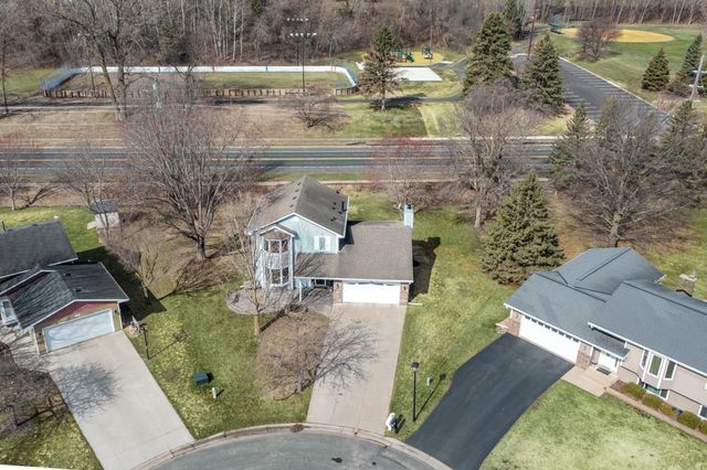 801 Gramsey Place, Burnsville, MN 55306