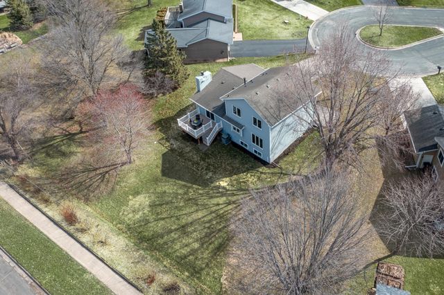 801 Gramsey Place, Burnsville, MN 55306