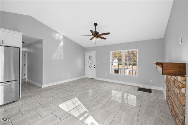 33 Meade Drive, Four Oaks, NC 27524