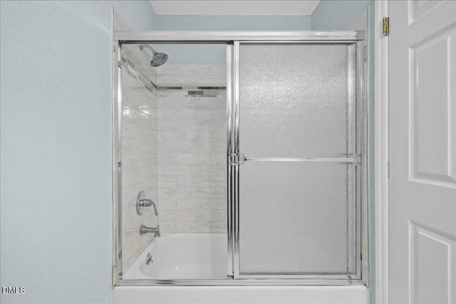 33 Meade Drive, Four Oaks, NC 27524