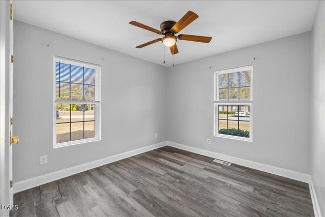 33 Meade Drive, Four Oaks, NC 27524