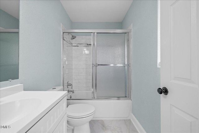 33 Meade Drive, Four Oaks, NC 27524