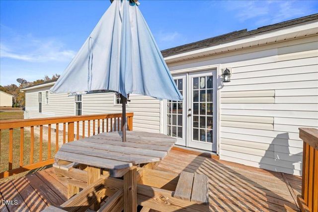 33 Meade Drive, Four Oaks, NC 27524