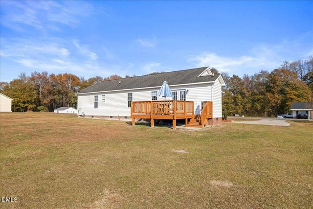 33 Meade Drive, Four Oaks, NC 27524