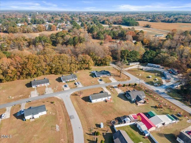 33 Meade Drive, Four Oaks, NC 27524