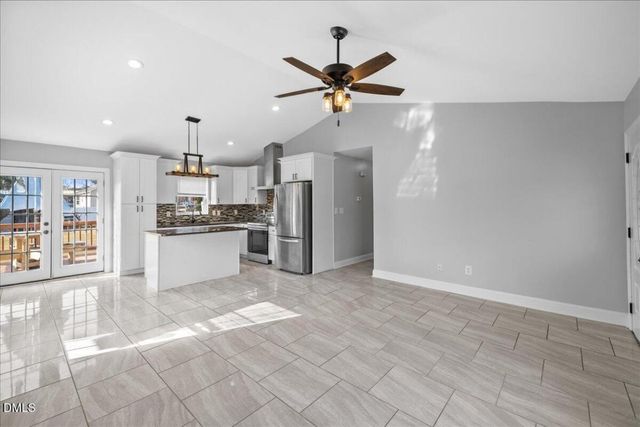 33 Meade Drive, Four Oaks, NC 27524