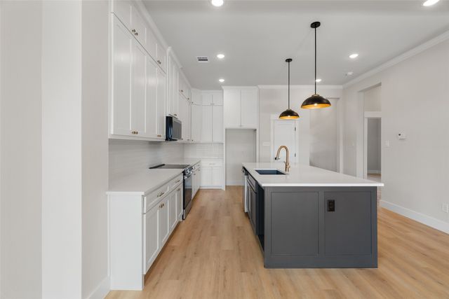 1118 Thicket Trail, Granbury, TX 76048