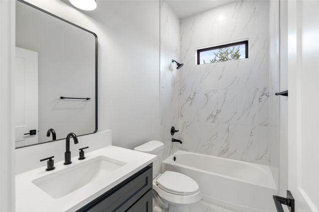 1118 Thicket Trail, Granbury, TX 76048