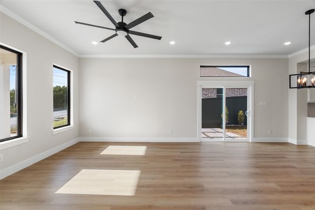 1118 Thicket Trail, Granbury, TX 76048