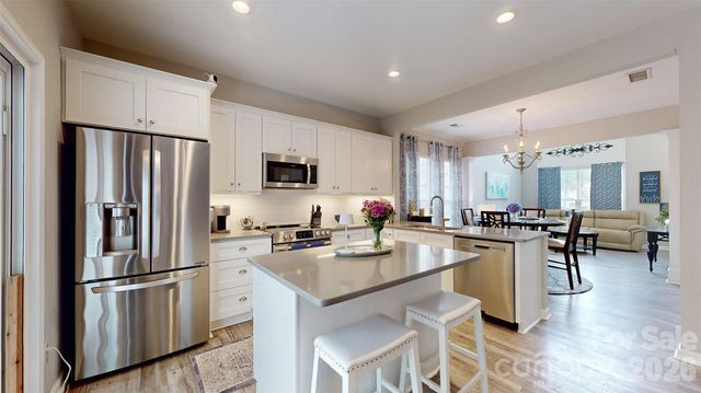 2002 Chinabrook Court, Charlotte, NC 28270