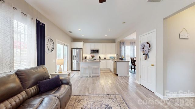 2002 Chinabrook Court, Charlotte, NC 28270
