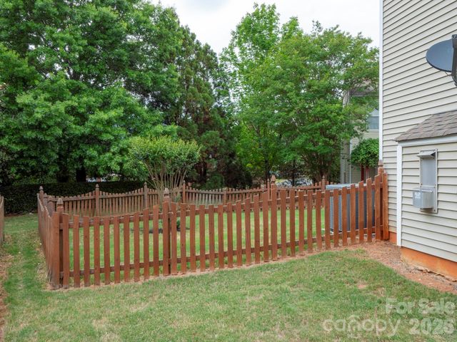 2002 Chinabrook Court, Charlotte, NC 28270