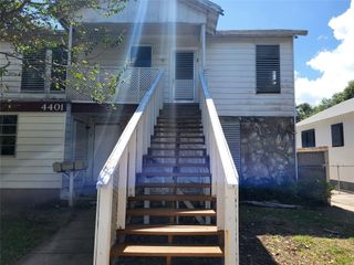 4401 Avenue Q 1/2 2, Galveston, TX 77550