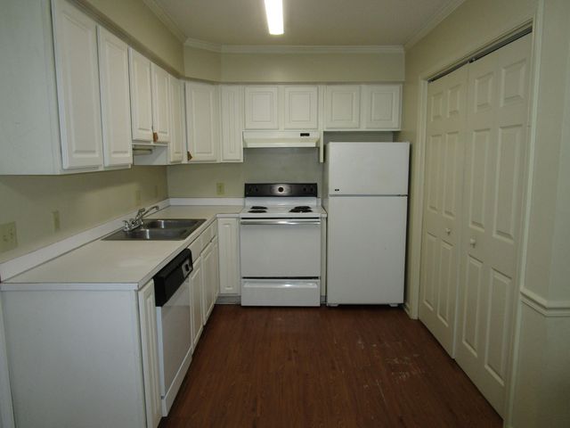 800 Jessamine Trail, Sumter, SC 29150