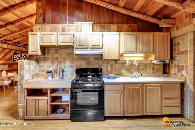 1003 W 53rd Avenue, Anchorage, AK 99518