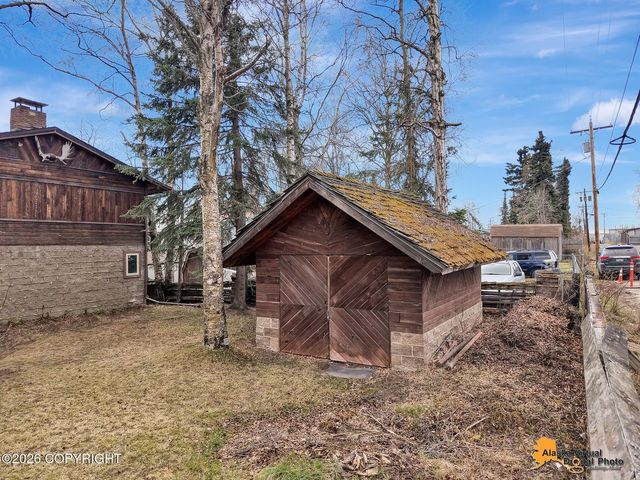 1003 W 53rd Avenue, Anchorage, AK 99518