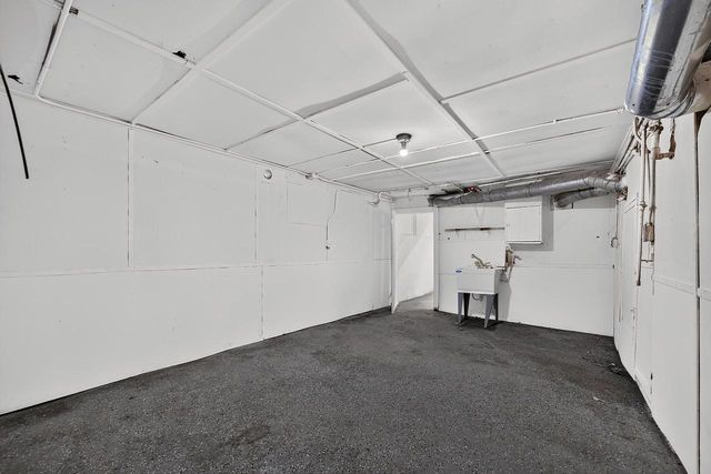 2867 N 40th STREET, Milwaukee, WI 53210