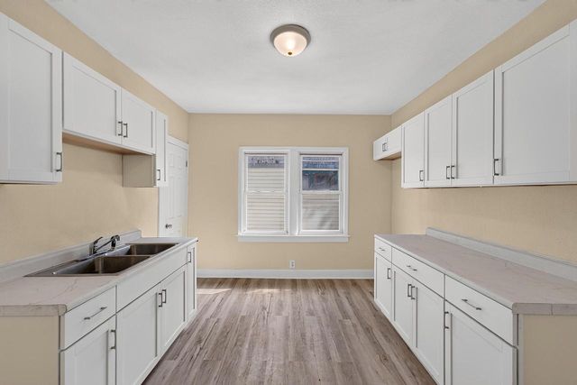 2867 N 40th STREET, Milwaukee, WI 53210