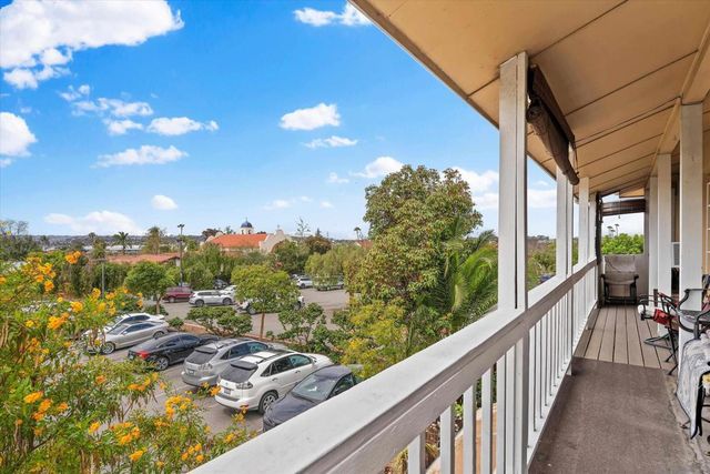 4062 Harney St, San Diego, CA 92110