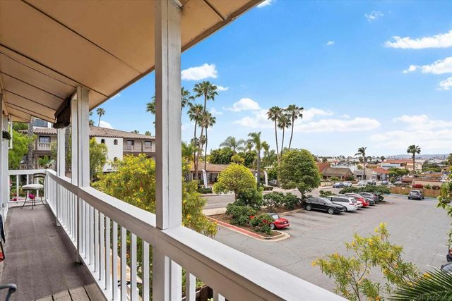4062 Harney St, San Diego, CA 92110
