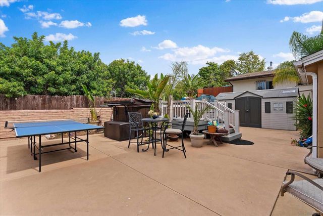 4062 Harney St, San Diego, CA 92110