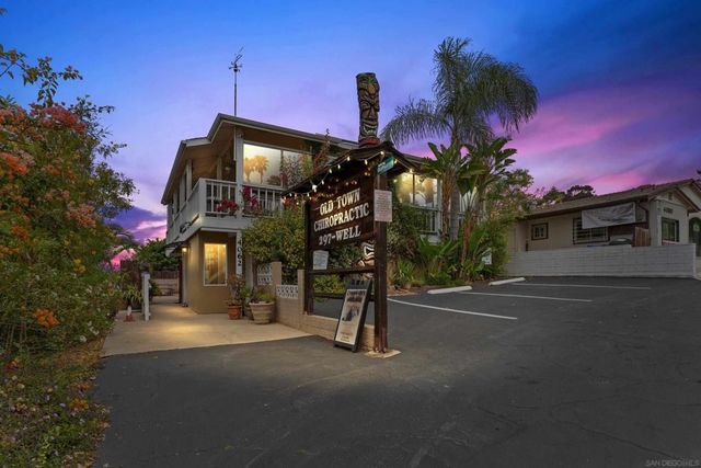 4062 Harney St, San Diego, CA 92110