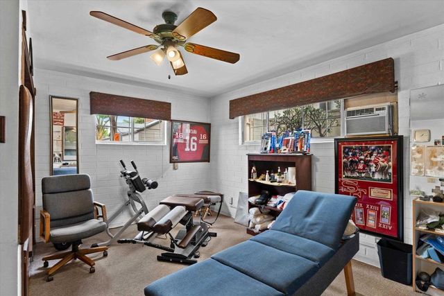 4062 Harney St, San Diego, CA 92110