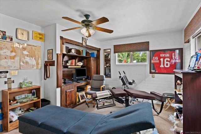 4062 Harney St, San Diego, CA 92110