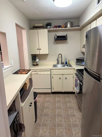 81 Rocky Point Yaphank Road 145, Rocky Point, NY 11778