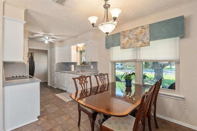 1906 Spring Valley Drive, Denton, TX 76208