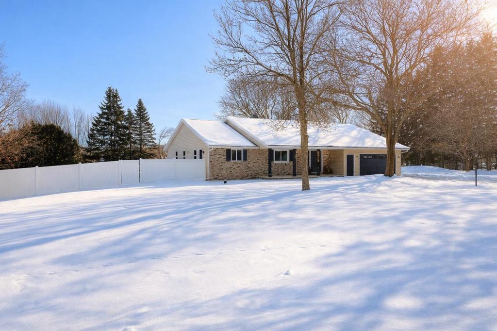 W3829 HIGHVIEW DRIVE, Appleton, WI 54913