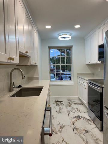 8571 BLACKFOOT CT, Lorton, VA 22079
