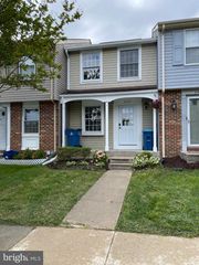 8571 BLACKFOOT CT, Lorton, VA 22079
